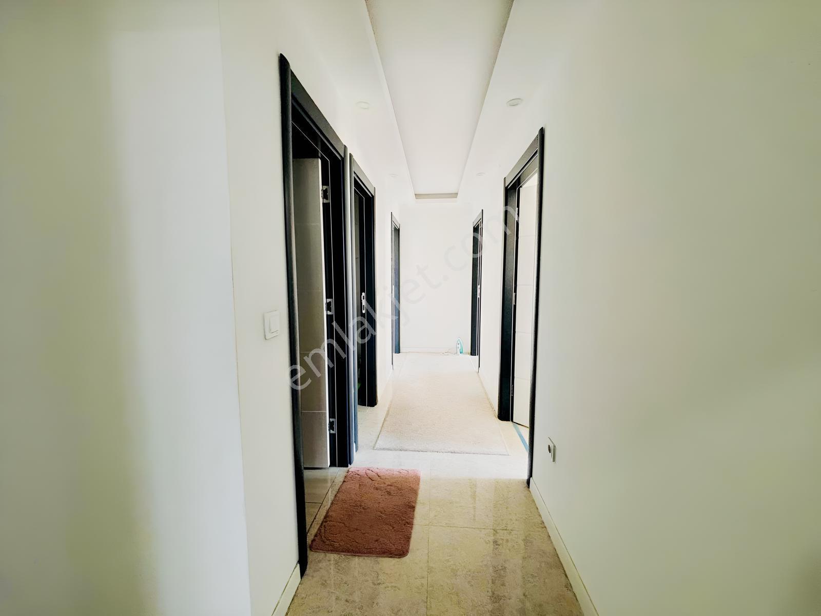 Güven'den 7/24 Güvenlikli Sitede Çift Balkon Ve Ebv. Banyolu 3+1 — fotoğraf 21