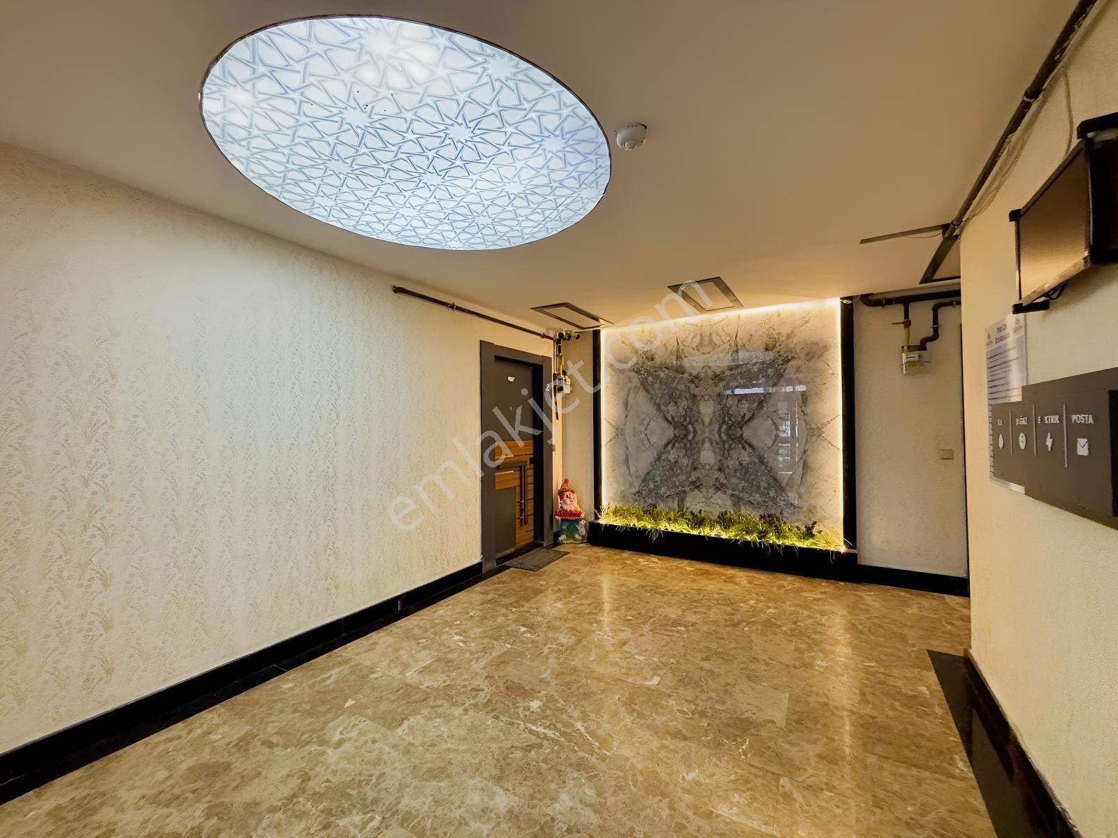 Güven'den 7/24 Güvenlikli Sitede Çift Balkon Ve Ebv. Banyolu 3+1 — fotoğraf 25