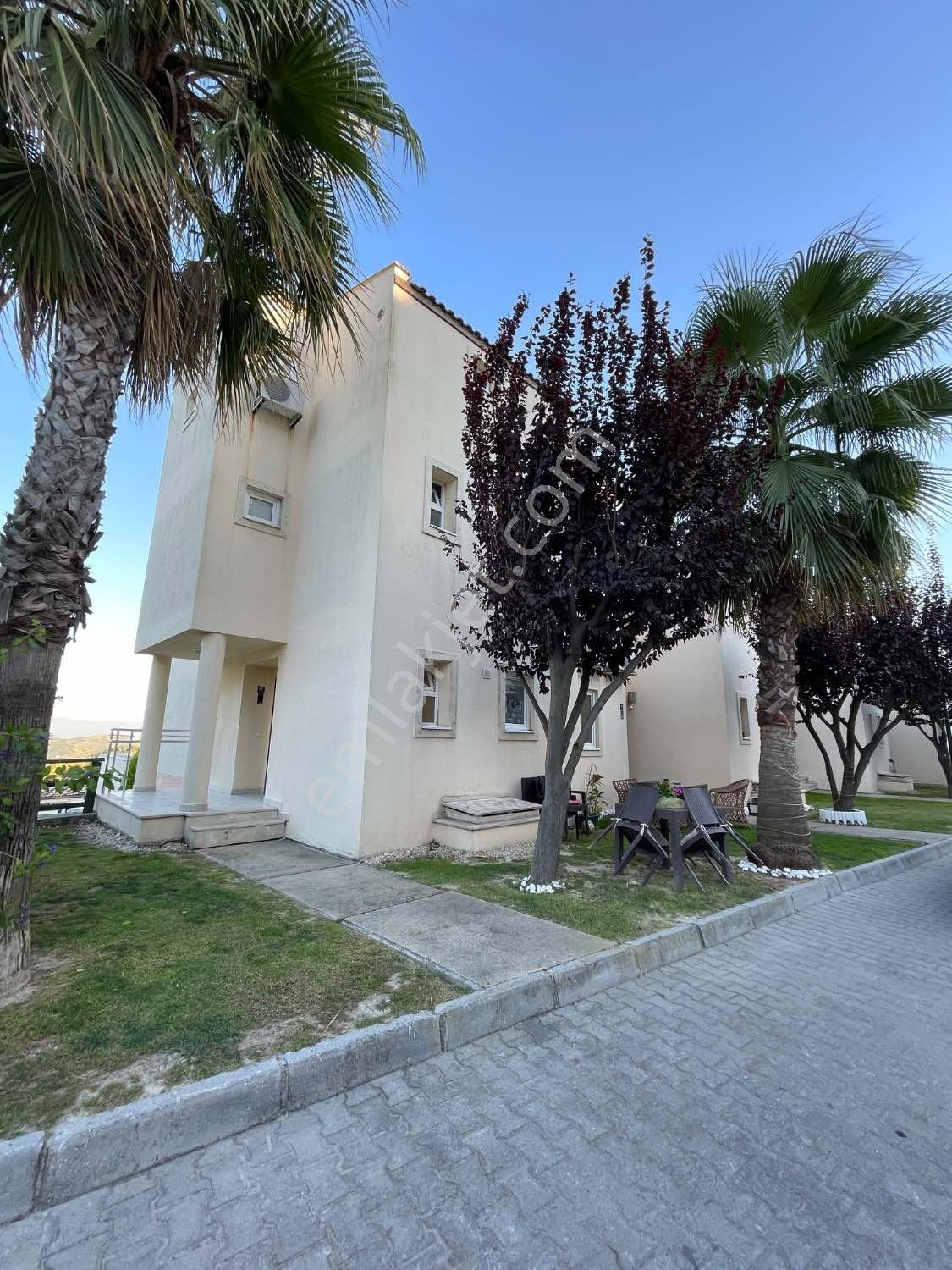 Kuşadası Golf Resortta Bahçe Kullanımlı 2+1 Eşyalı Daire — fotoğraf 11