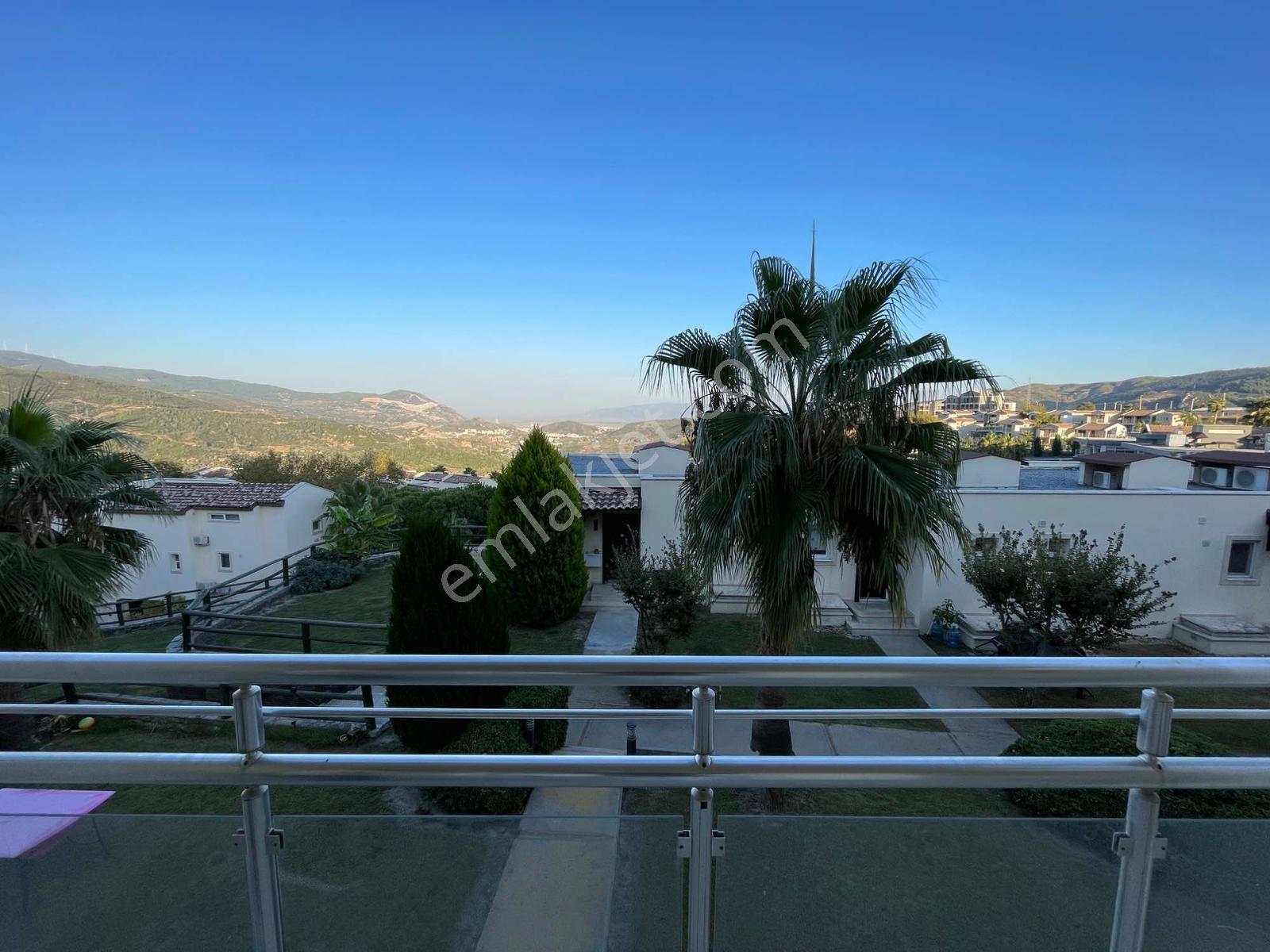 Kuşadası Golf Resortta Bahçe Kullanımlı 2+1 Eşyalı Daire — fotoğraf 28