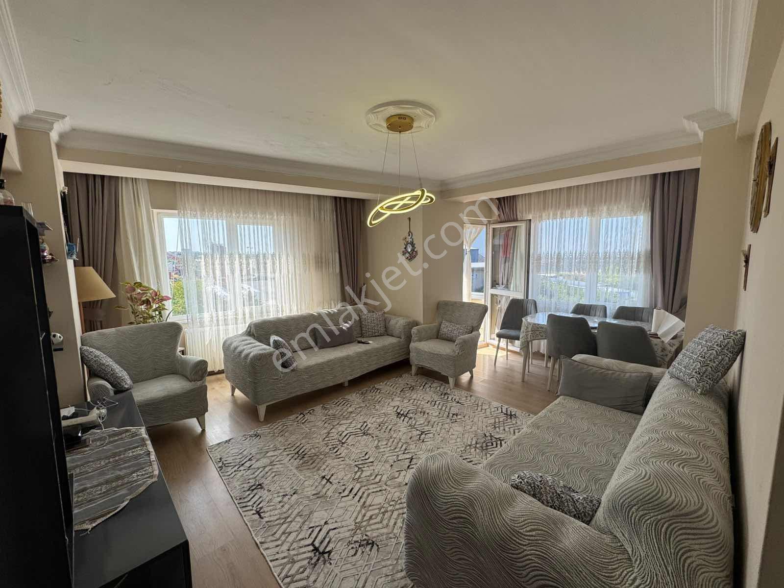 Mercan Emlak'tan Gazi Mah. 4+2 Tavanı Yüksek 200 M2 Dubleks — fotoğraf 3