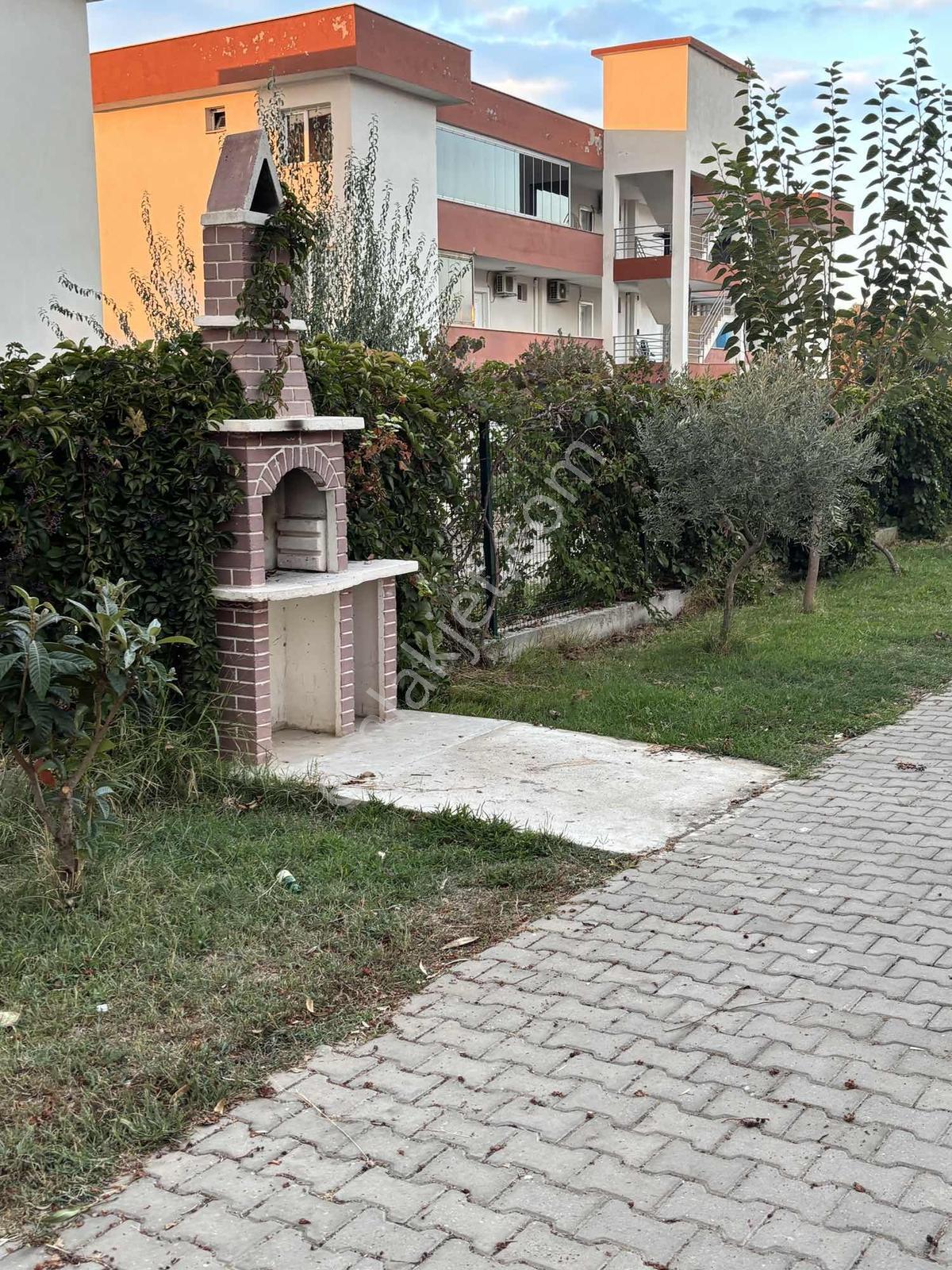 Havuzlu Sitede Geniş 1+1 Daire — fotoğraf 17