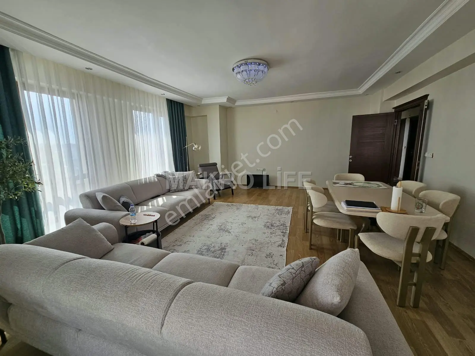 Üçkuyularda Geniş 4+1 Satılık Fırsat Daire — fotoğraf 8