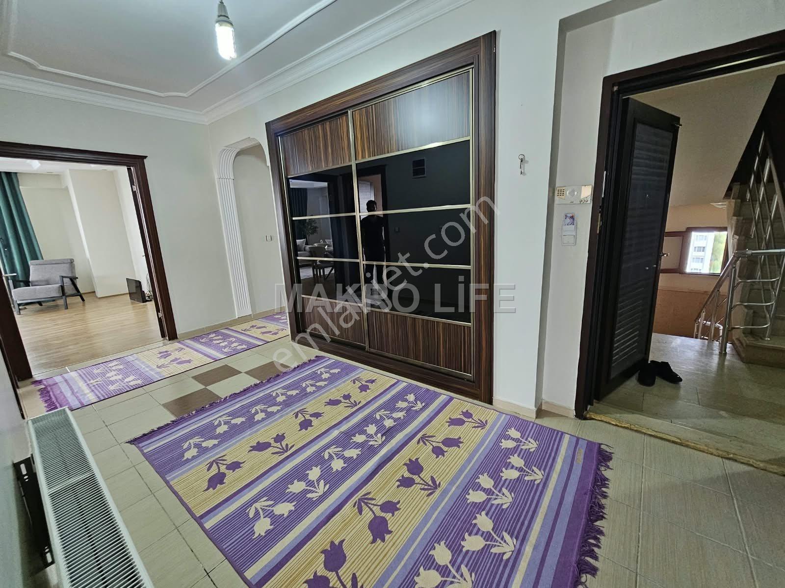 Üçkuyularda Geniş 4+1 Satılık Fırsat Daire — fotoğraf 16