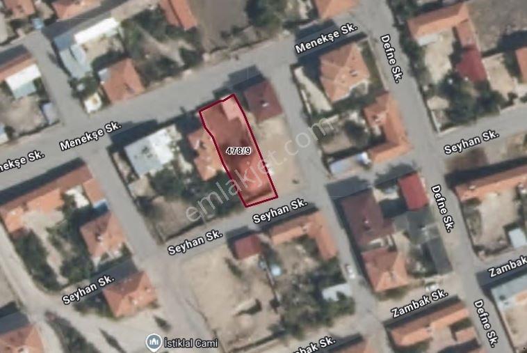 Niğde Altunhisar İstiklal Mh. Satılık 1+1 Avlulu Kargir Ev