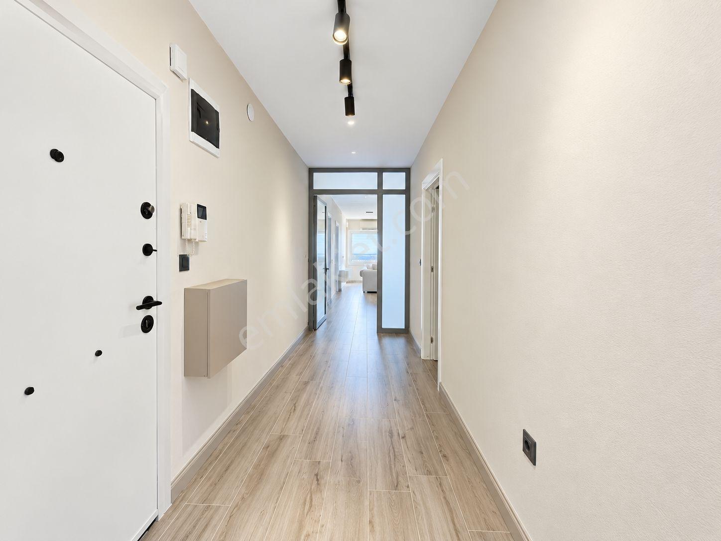 Doğu Garajı Mesken-ofis Kullanımına Uygun İçi Yapılı 3+1 — fotoğraf 6