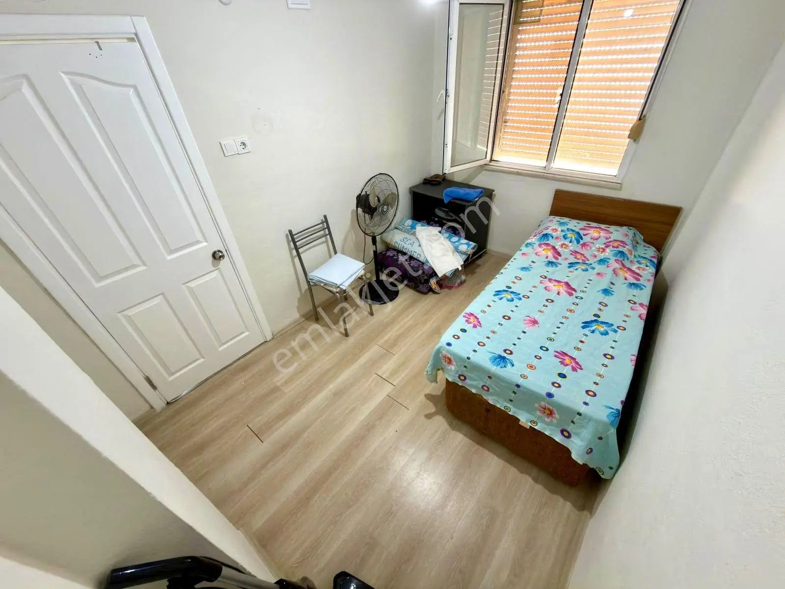 Referans'tan Akçay Merkez'de Denize 200 Metre Ön Cephe Eşyalı 2+1 Daire — fotoğraf 10
