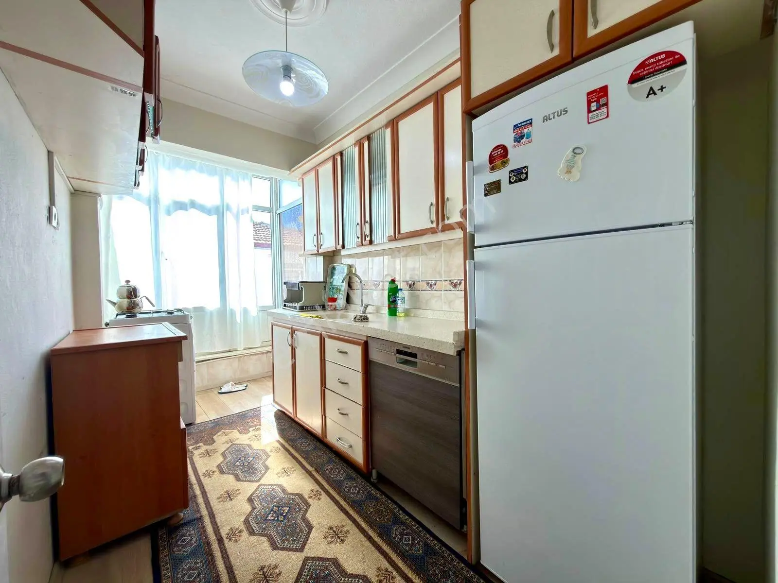 Referans'tan Akçay Merkez'de Denize 200 Metre Ön Cephe Eşyalı 2+1 Daire — fotoğraf 12