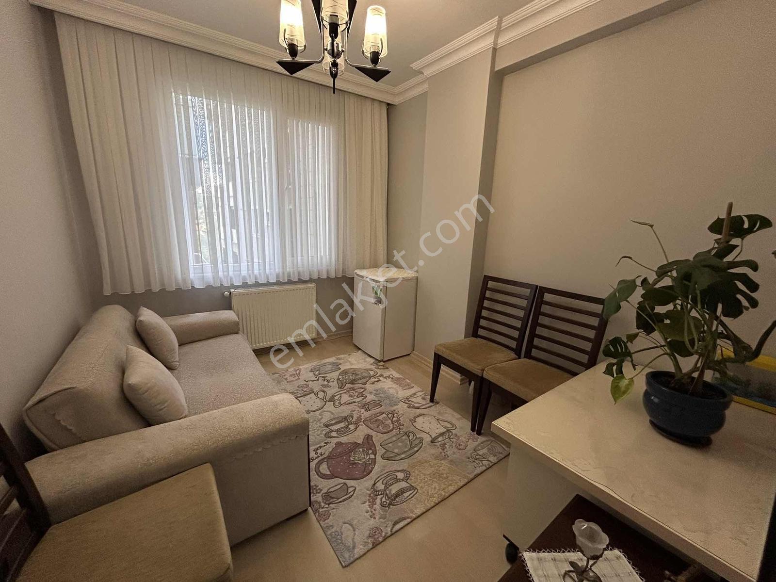 Metronun Yanıbaşında Satılık 2+1 Ara Kat Daire — fotoğraf 21