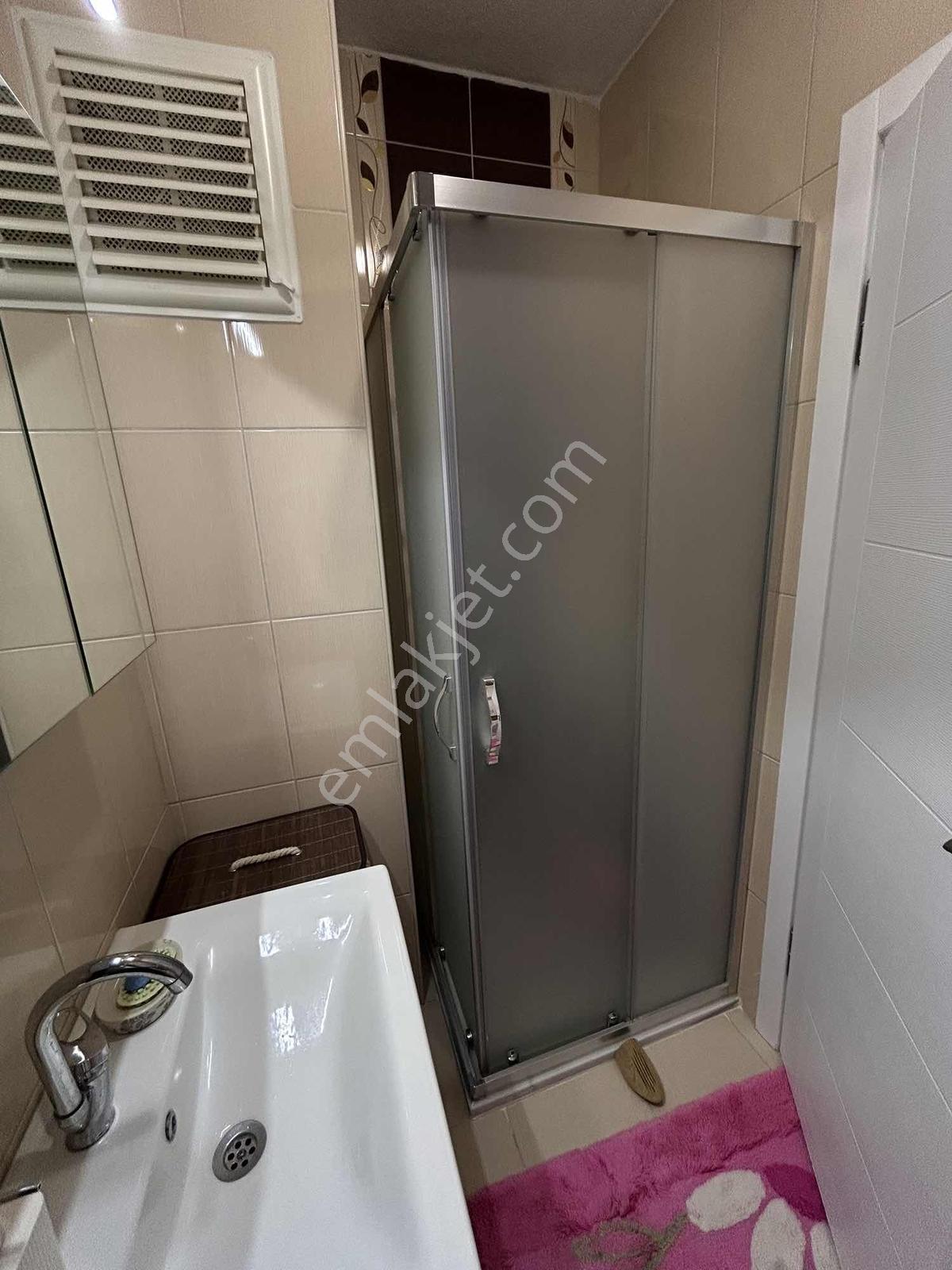 Metronun Yanıbaşında Satılık 2+1 Ara Kat Daire — fotoğraf 22