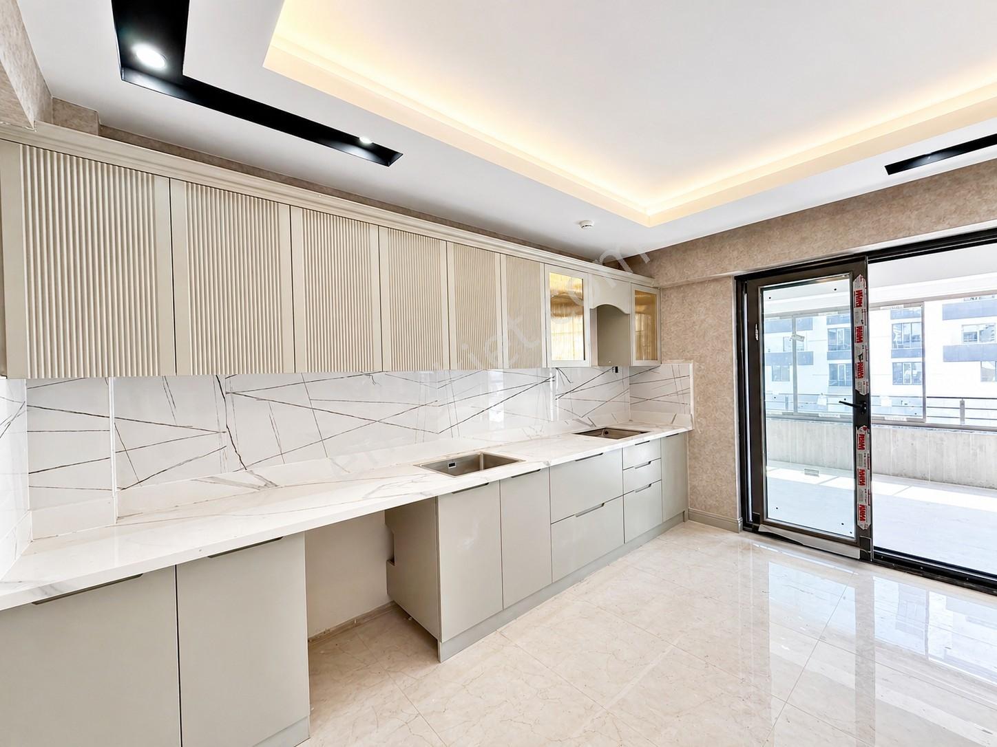 Göktürk'te Yerden Isıtma Şık Tasarım Geniş Balkon Lüx2.5+1 Daire — fotoğraf 5