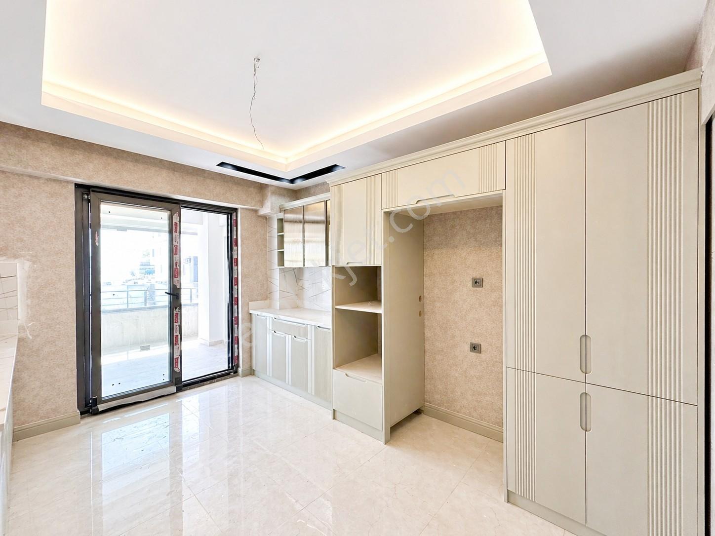 Göktürk'te Yerden Isıtma Şık Tasarım Geniş Balkon Lüx2.5+1 Daire — fotoğraf 6