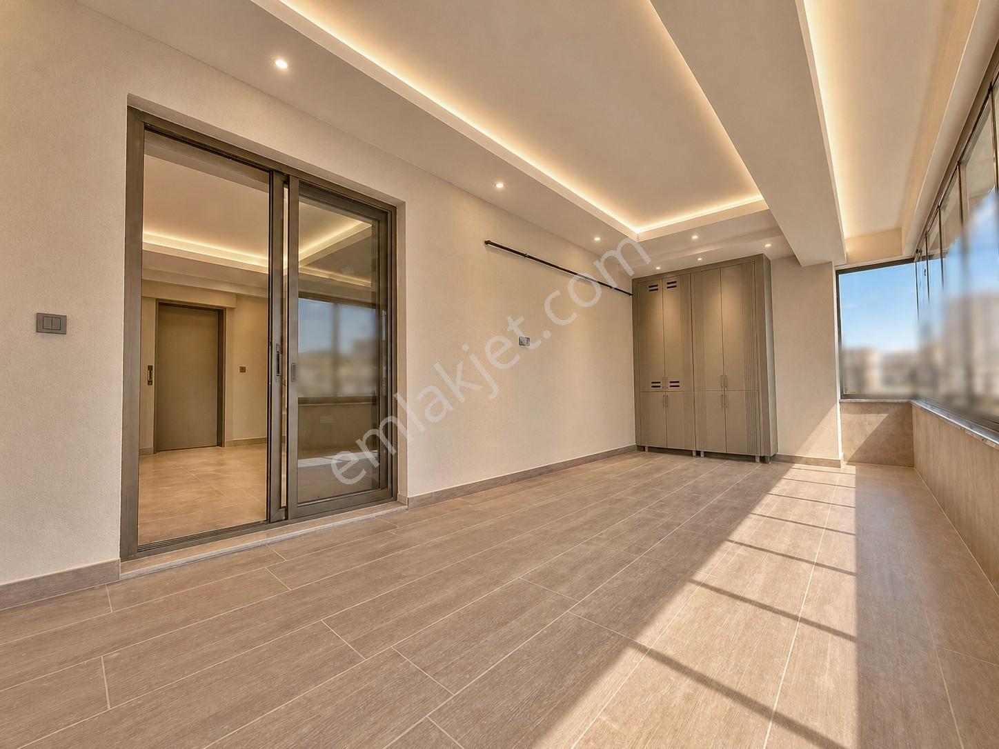 Göktürk'te Yerden Isıtma Şık Tasarım Geniş Balkon Lüx2.5+1 Daire — fotoğraf 9