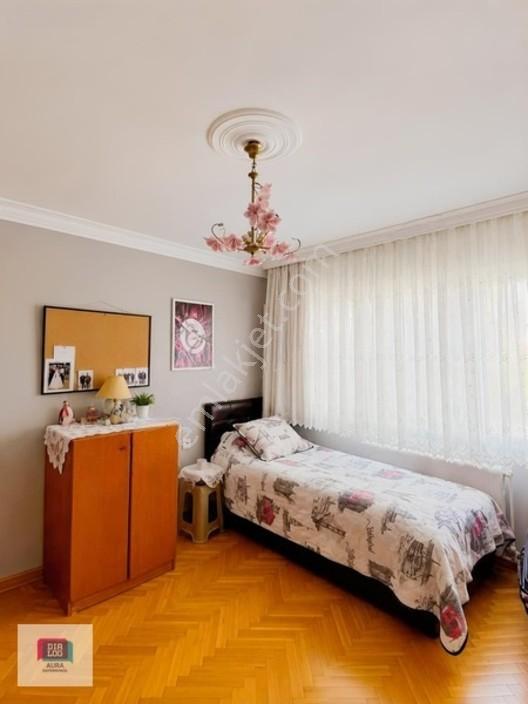 Bayraklı Postacılarda 3+1 Satılık Daire — fotoğraf 4