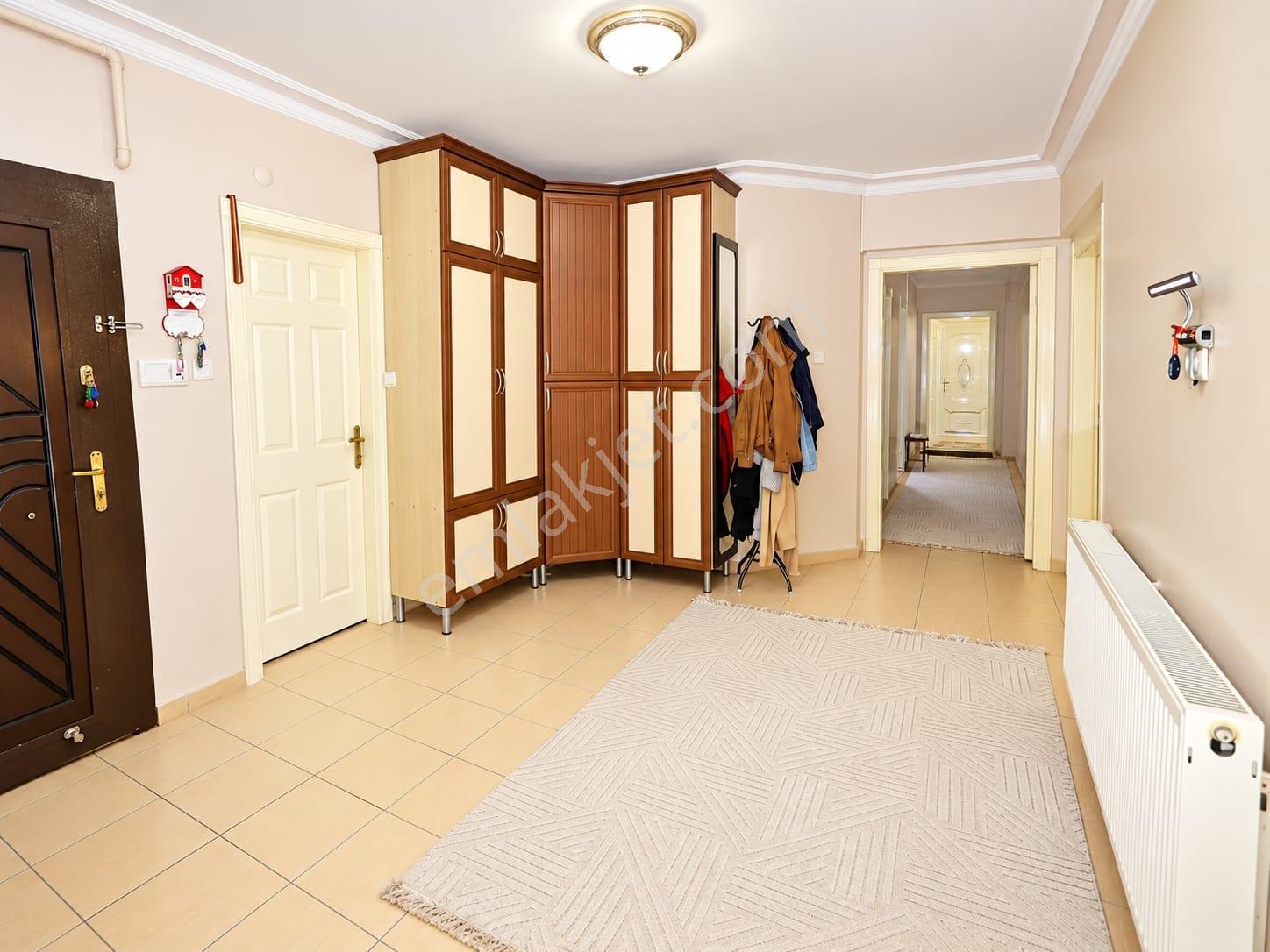 Sm Emlaktan Saray Fatih Mah 3+1 Geniş Ferah 185 M2 Satılıkdaire — fotoğraf 17