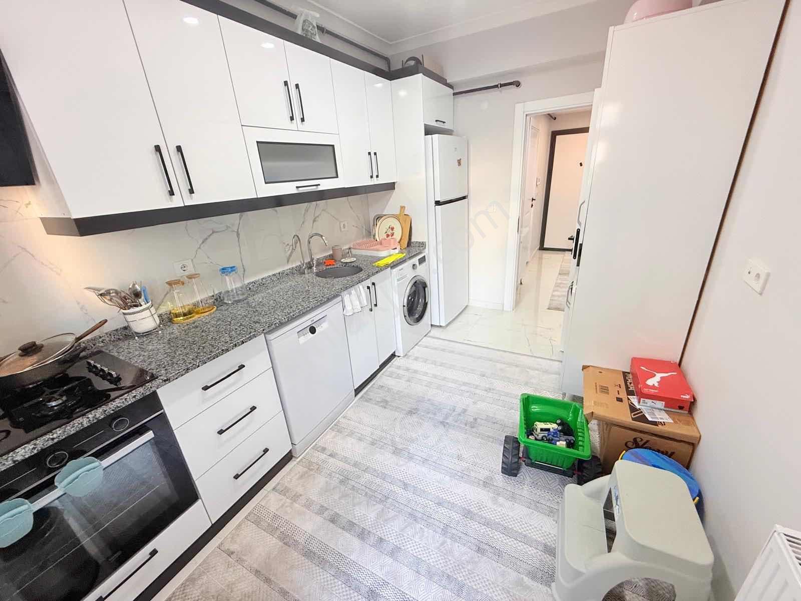 Mercan Emlak'tan Satılık Asansörlü Ara Kat Daire — fotoğraf 16