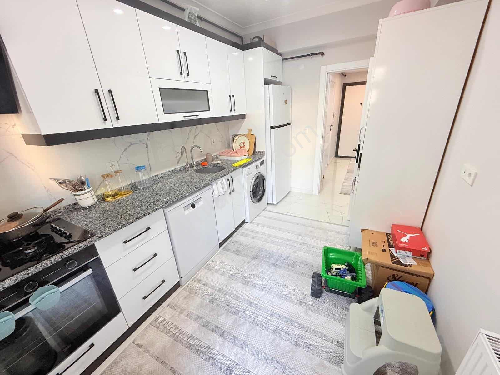 Mercan Emlak'tan Satılık Asansörlü Ara Kat Daire — fotoğraf 17