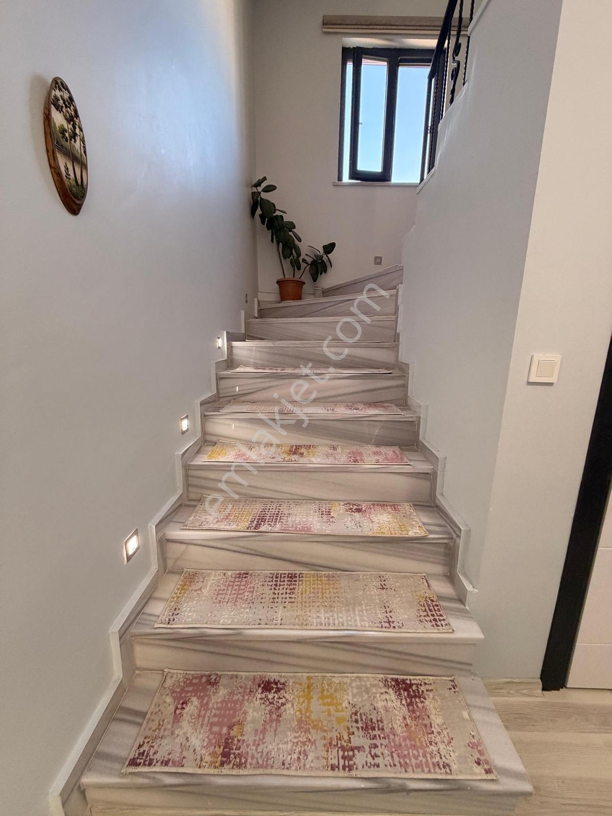 *erkmen'de Göle Yakın 5+1 Satılık Full Kredili Tripleks Villa* — fotoğraf 12