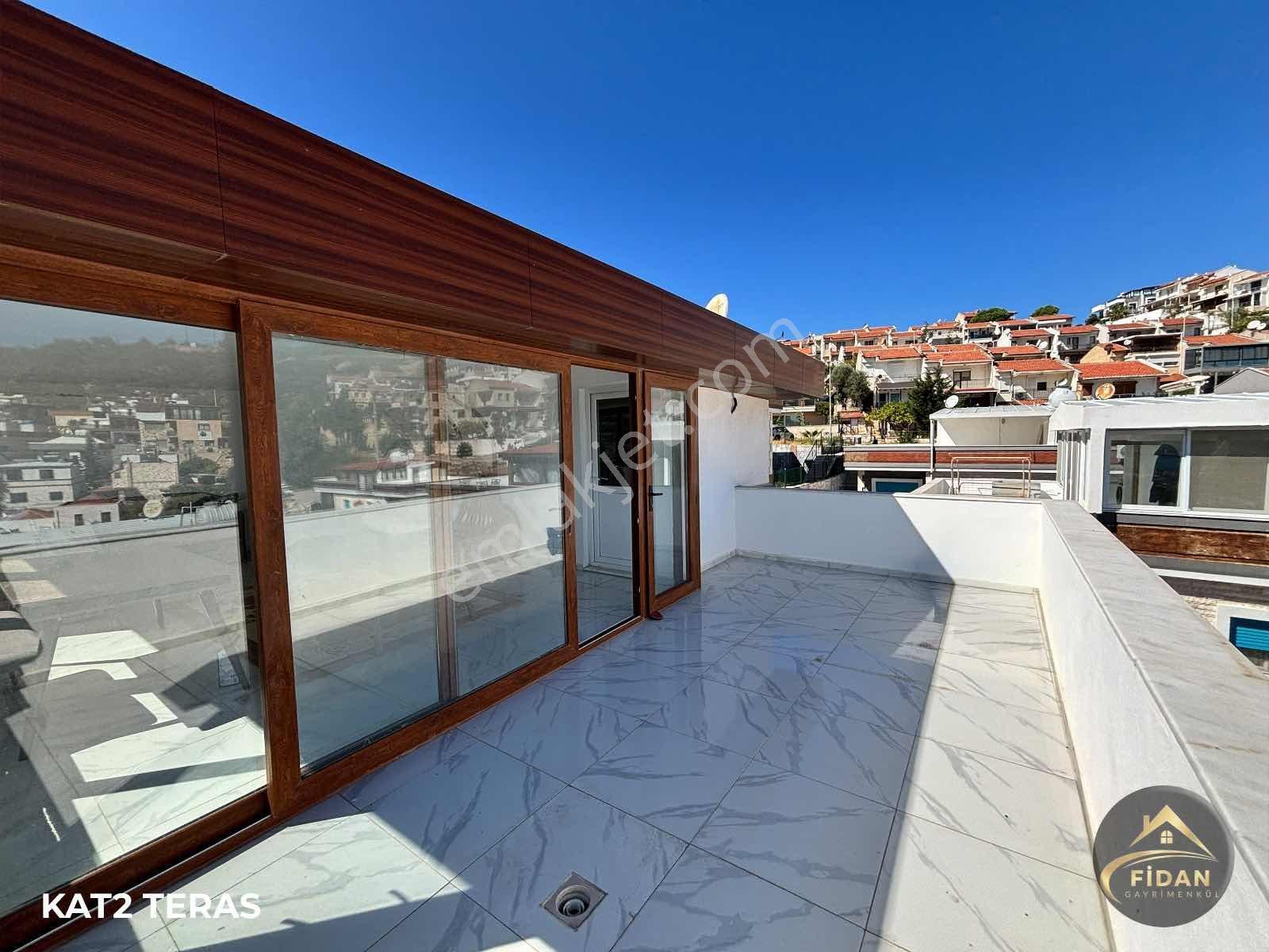 Yeni Foçada Kusursuz Deniz Manzaralı 4+1 Özel Villa — fotoğraf 3