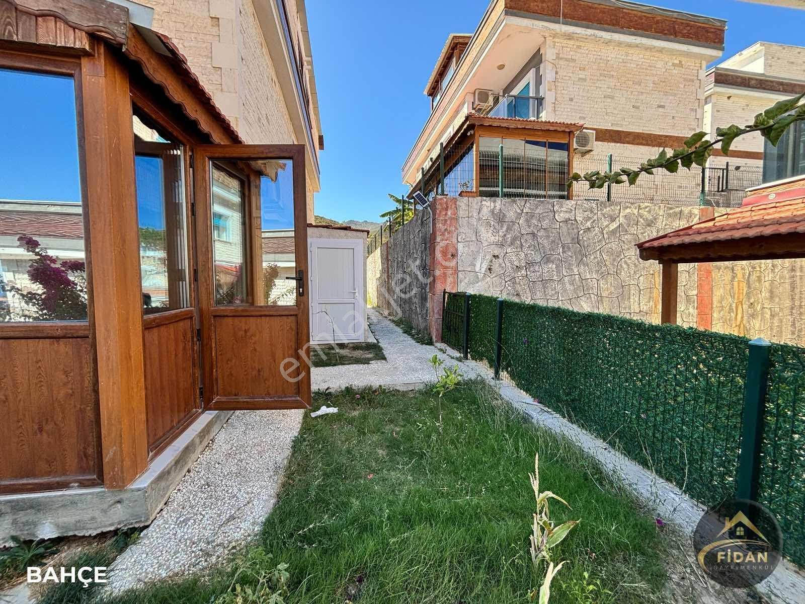 Yeni Foçada Kusursuz Deniz Manzaralı 4+1 Özel Villa — fotoğraf 18