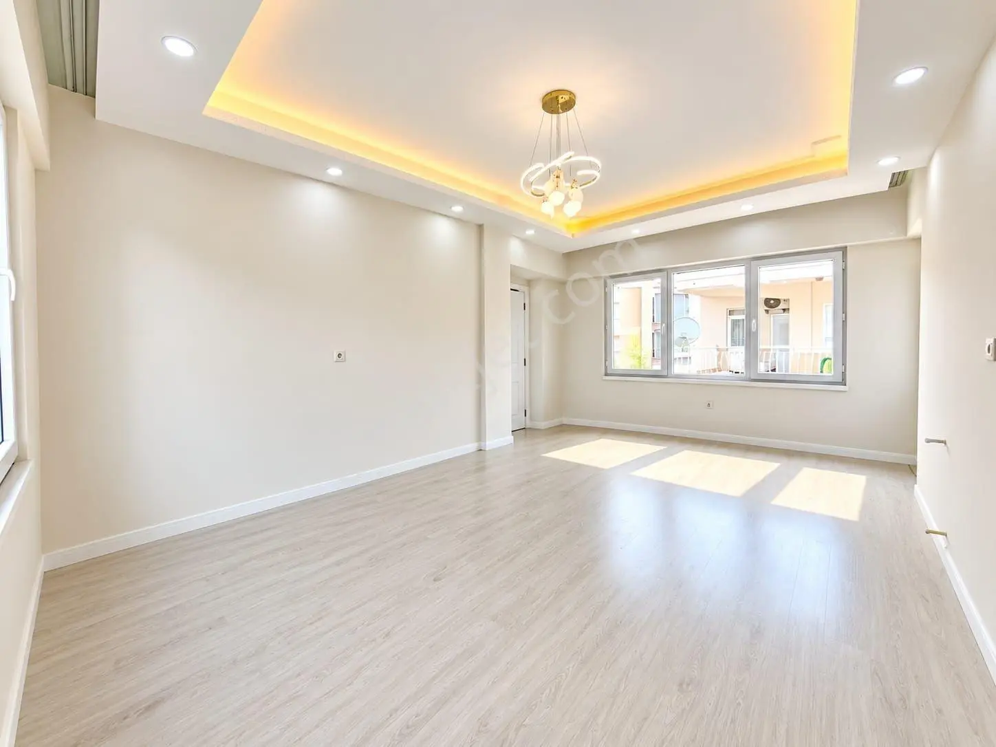 Konuksever Mah.sıfır Masraf Işıl Işıl 3+1 140m2 Satılk Daire — fotoğraf 3