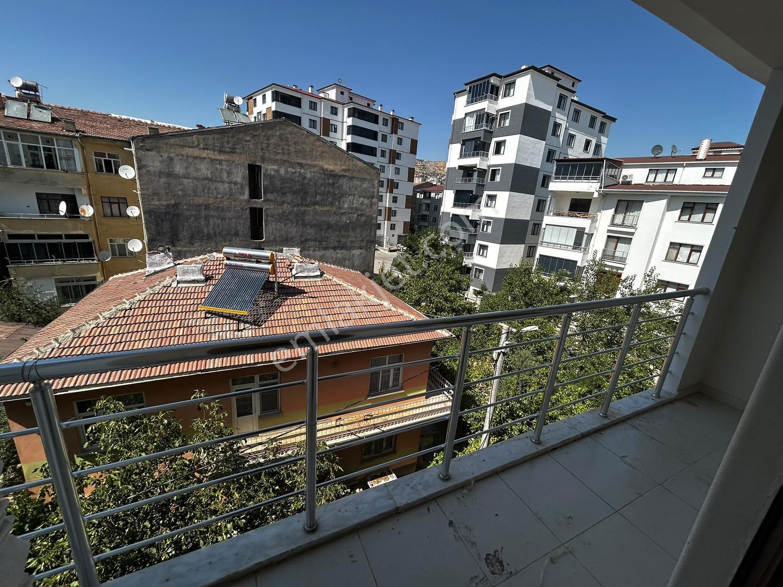 Yeni Mahalle'de 3+1 9 Yaşında Satılık Daire — fotoğraf 6