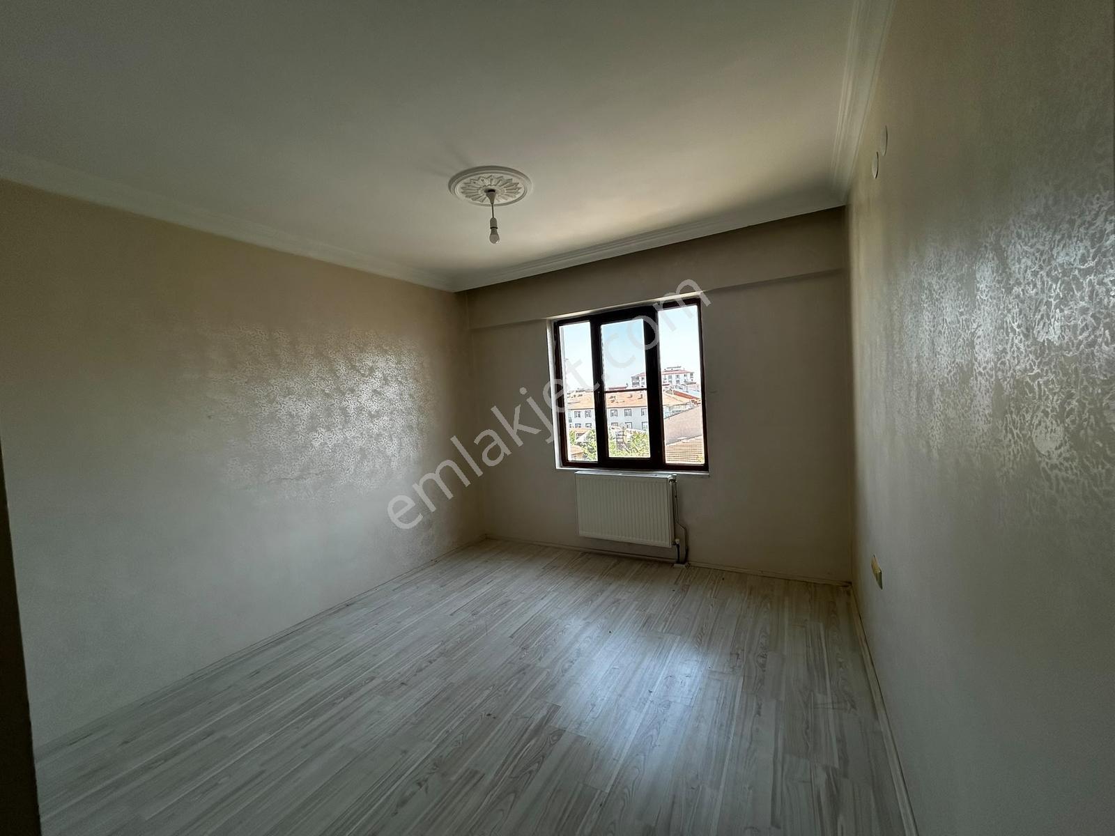 Yeni Mahalle'de 3+1 9 Yaşında Satılık Daire — fotoğraf 8