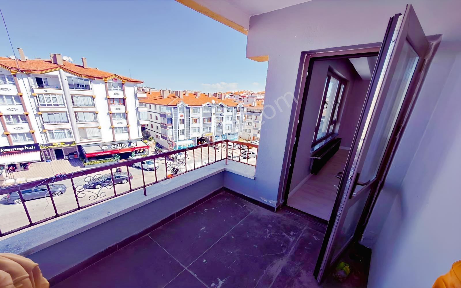 Bademlik'te Bademlik Yolu Cadde Üzeri Full+full Yapılı 4+1dublex — fotoğraf 10