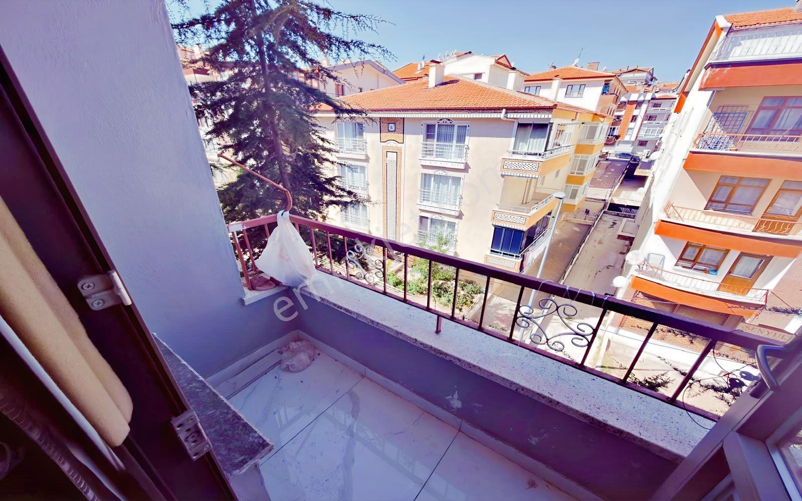 Bademlik'te Bademlik Yolu Cadde Üzeri Full+full Yapılı 4+1dublex — fotoğraf 12