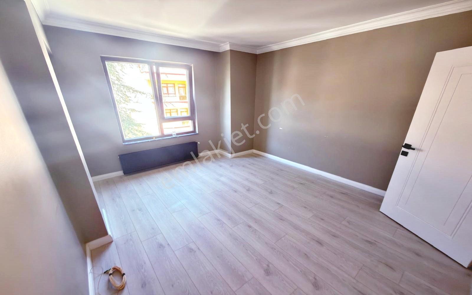 Bademlik'te Bademlik Yolu Cadde Üzeri Full+full Yapılı 4+1dublex — fotoğraf 22