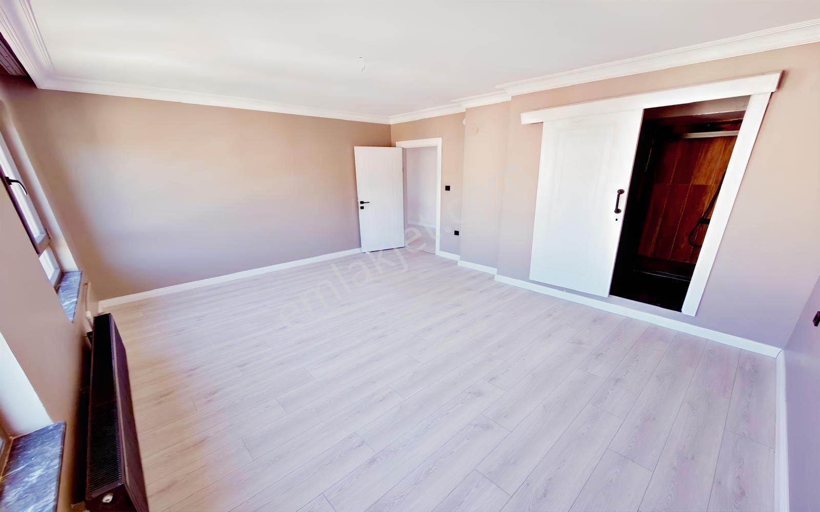 Bademlik'te Bademlik Yolu Cadde Üzeri Full+full Yapılı 4+1dublex — fotoğraf 28