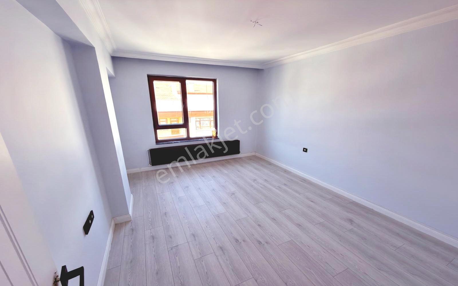 Bademlik'te Bademlik Yolu Cadde Üzeri Full+full Yapılı 4+1dublex — fotoğraf 30