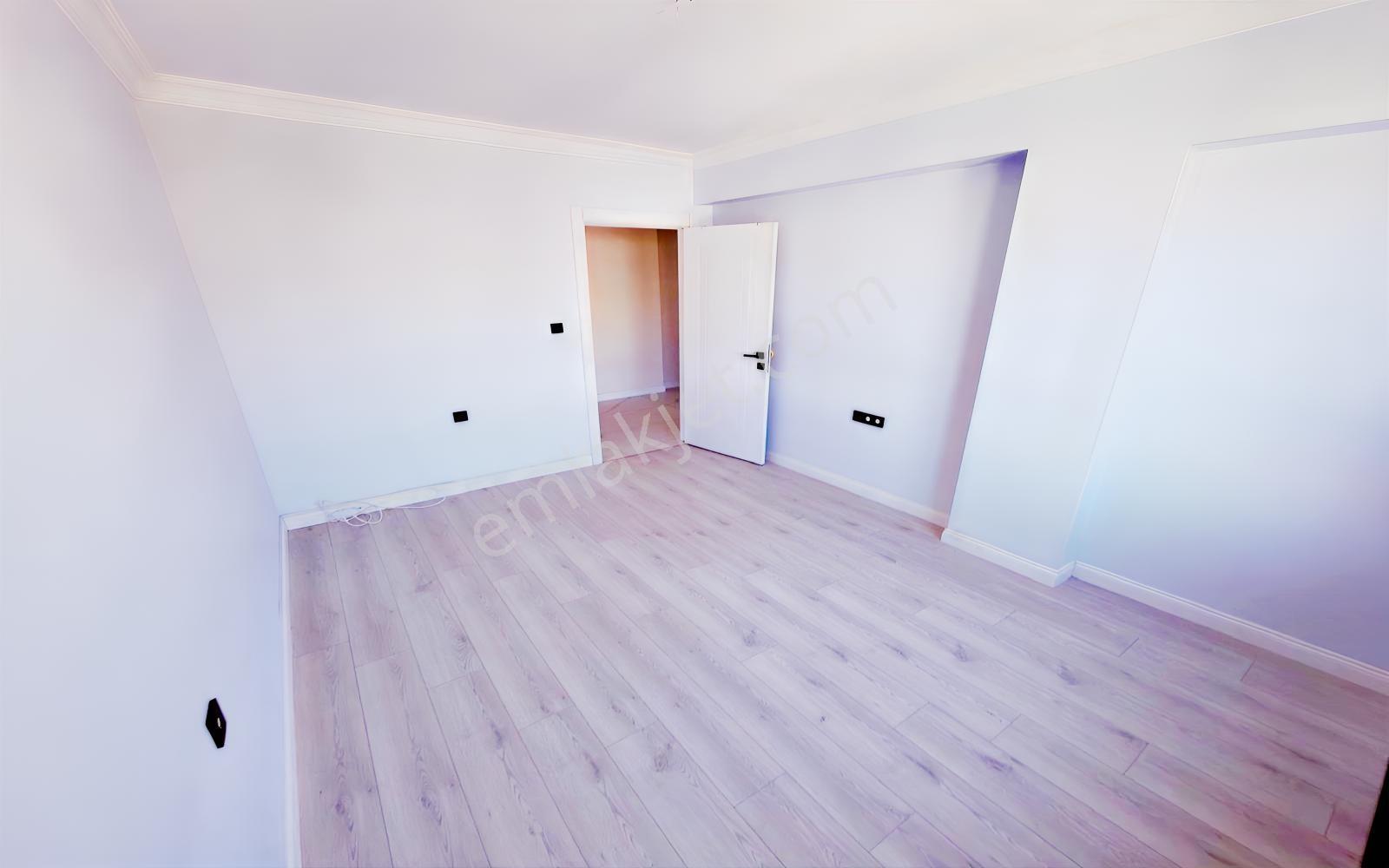 Bademlik'te Bademlik Yolu Cadde Üzeri Full+full Yapılı 4+1dublex — fotoğraf 32