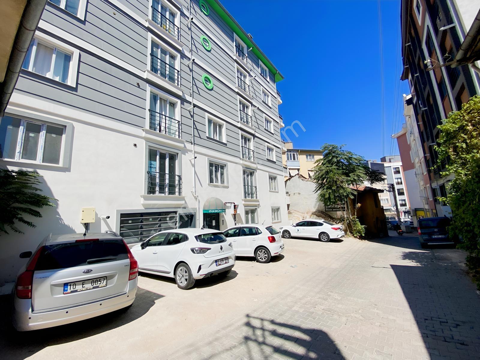 Zenith Real Estate Satılık Çarşı İçi 2+1 Sıfır Açık Mutfak Daire — fotoğraf 2