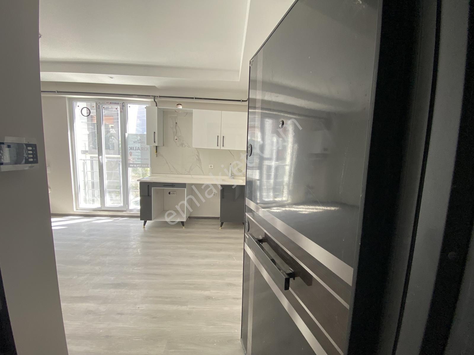 Zenith Real Estate Satılık Çarşı İçi 2+1 Sıfır Açık Mutfak Daire — fotoğraf 3