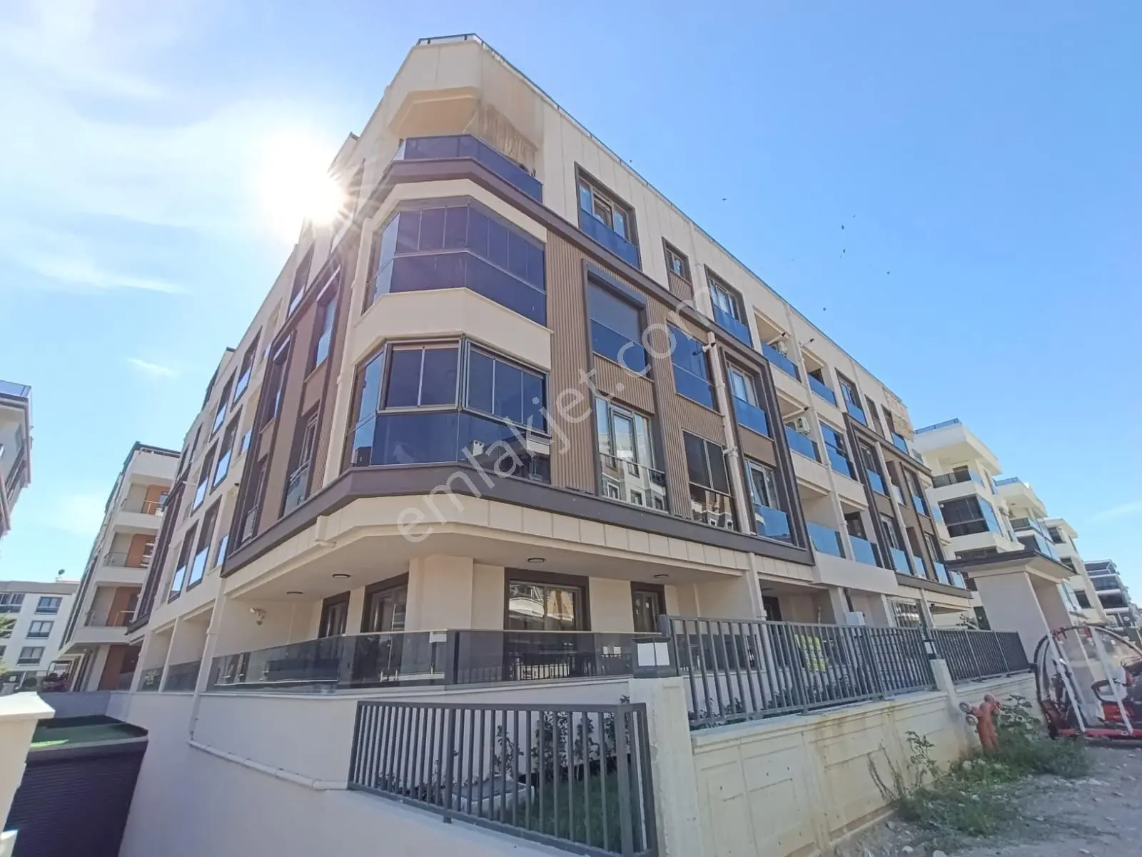 ▀Güçten Altınkumda K.Otoparklı Ebeveynli Sıfır Projede 3+1Dublex