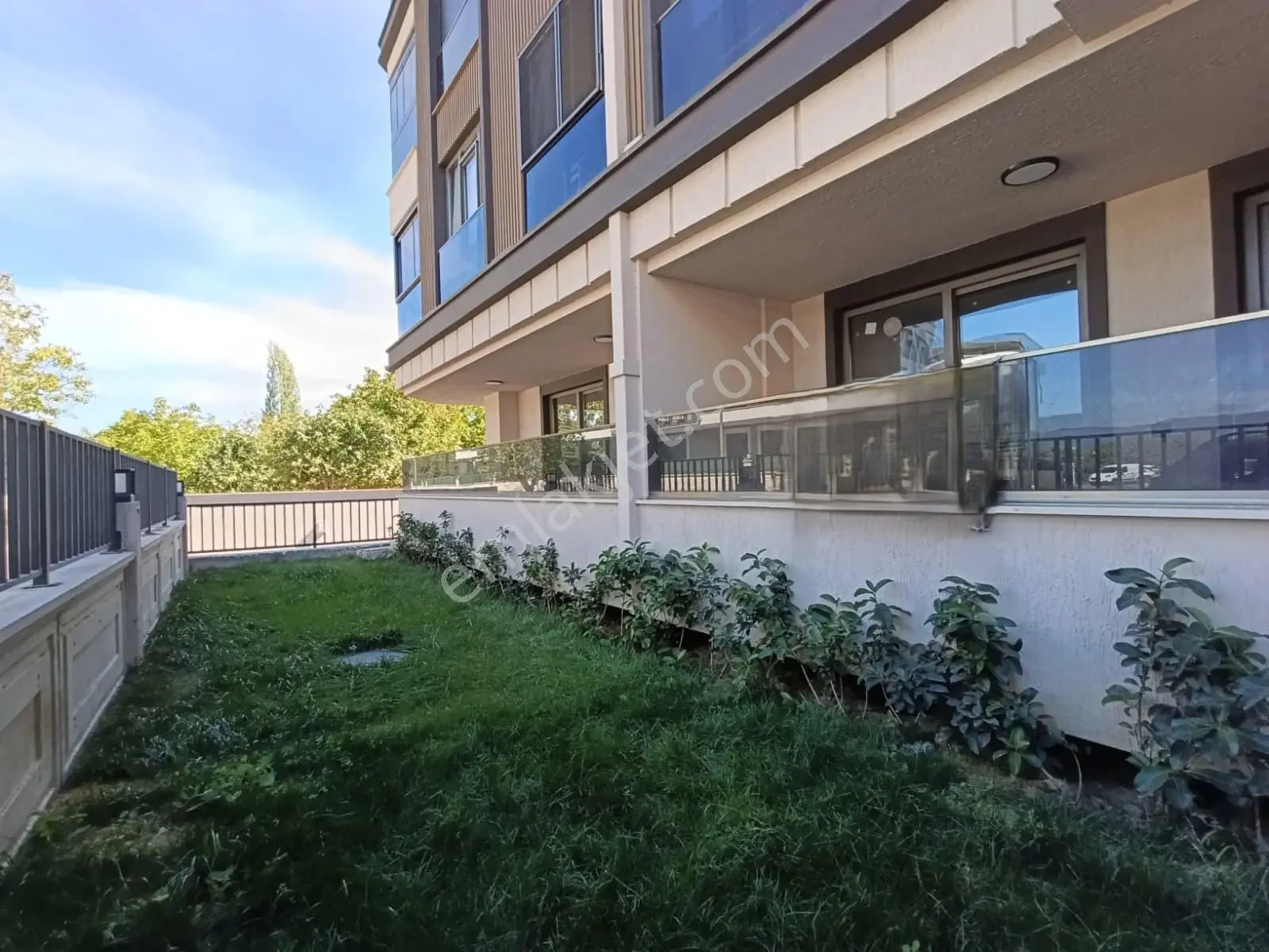▀güçten Altınkumda K.otoparklı Ebeveynli Sıfır Projede 3+1dublex — fotoğraf 2