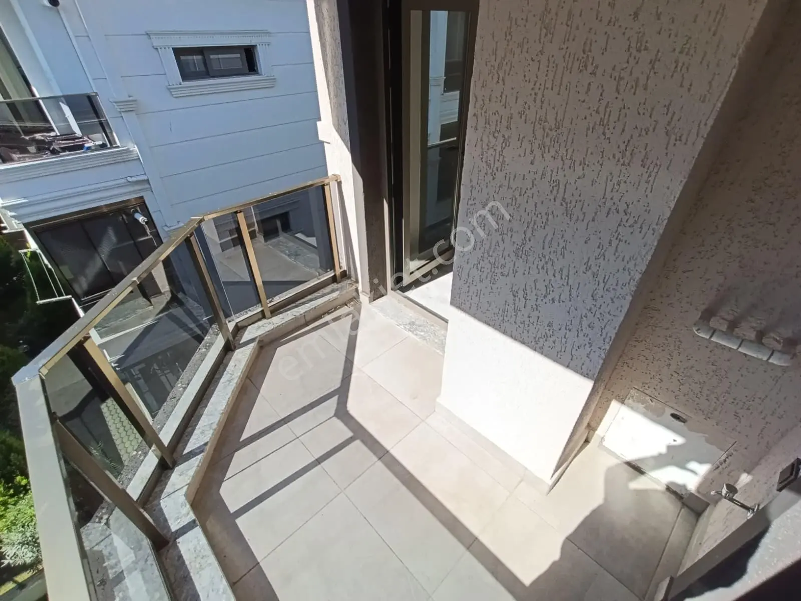 ▀güçten Altınkumda K.otoparklı Ebeveynli Sıfır Projede 3+1dublex — fotoğraf 16