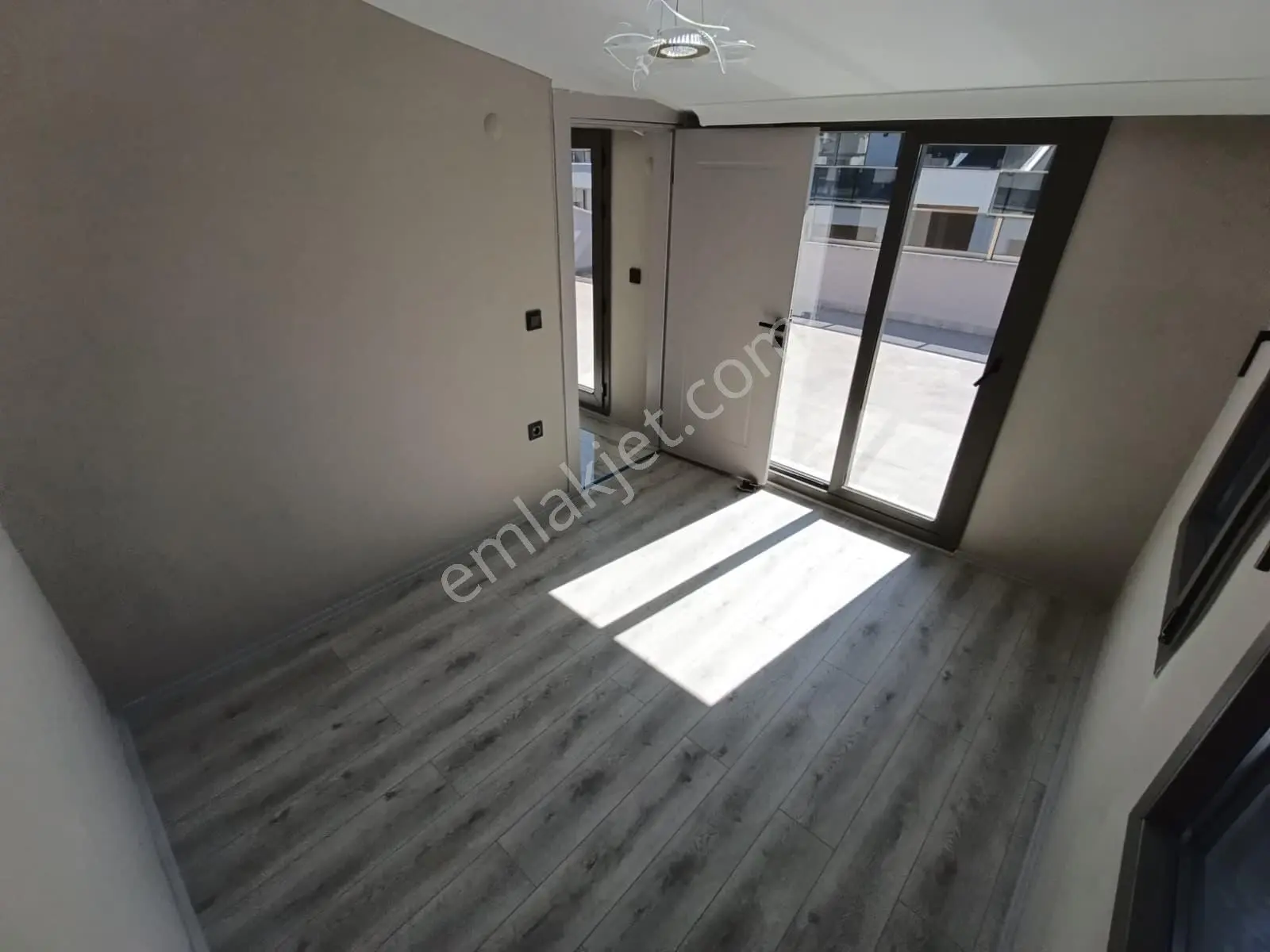 ▀güçten Altınkumda K.otoparklı Ebeveynli Sıfır Projede 3+1dublex — fotoğraf 20
