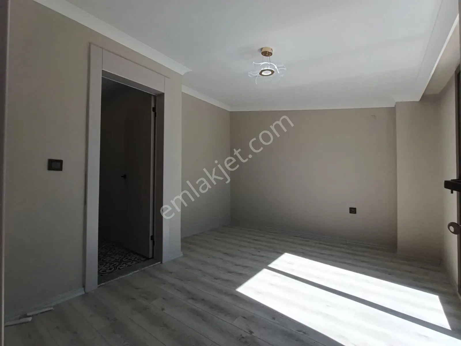 ▀güçten Altınkumda K.otoparklı Ebeveynli Sıfır Projede 3+1dublex — fotoğraf 26