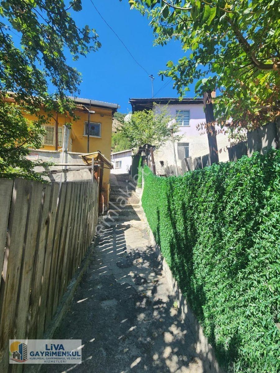 Karabük Atatürk Mahallesinde İki Katlı Satılık Müstakil Ev Ve Arsası — fotoğraf 5