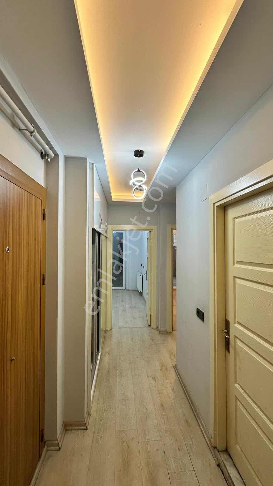 Aktiften Yüksek Giriş, Komple Yenilenmiş Şık 2+1 Satılık Daire — fotoğraf 5
