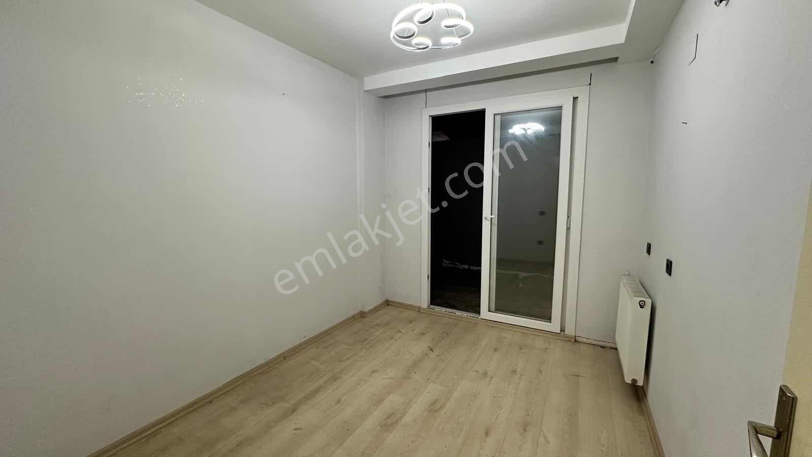 Aktiften Yüksek Giriş, Komple Yenilenmiş Şık 2+1 Satılık Daire — fotoğraf 7