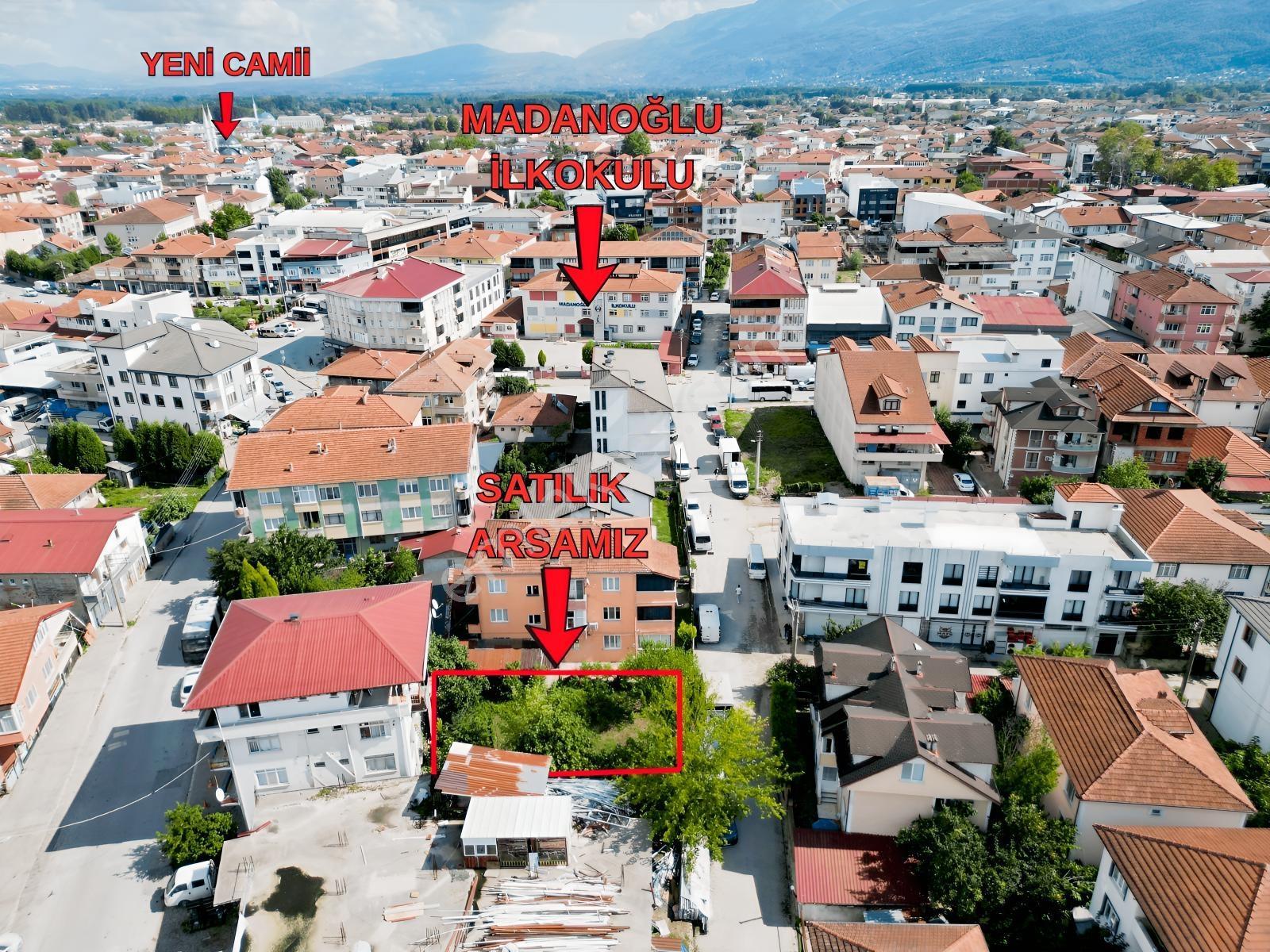 Bora Emlak'dan Ömercikler Mahallesi'nde 300 M2 Satılık Arsa — fotoğraf 2