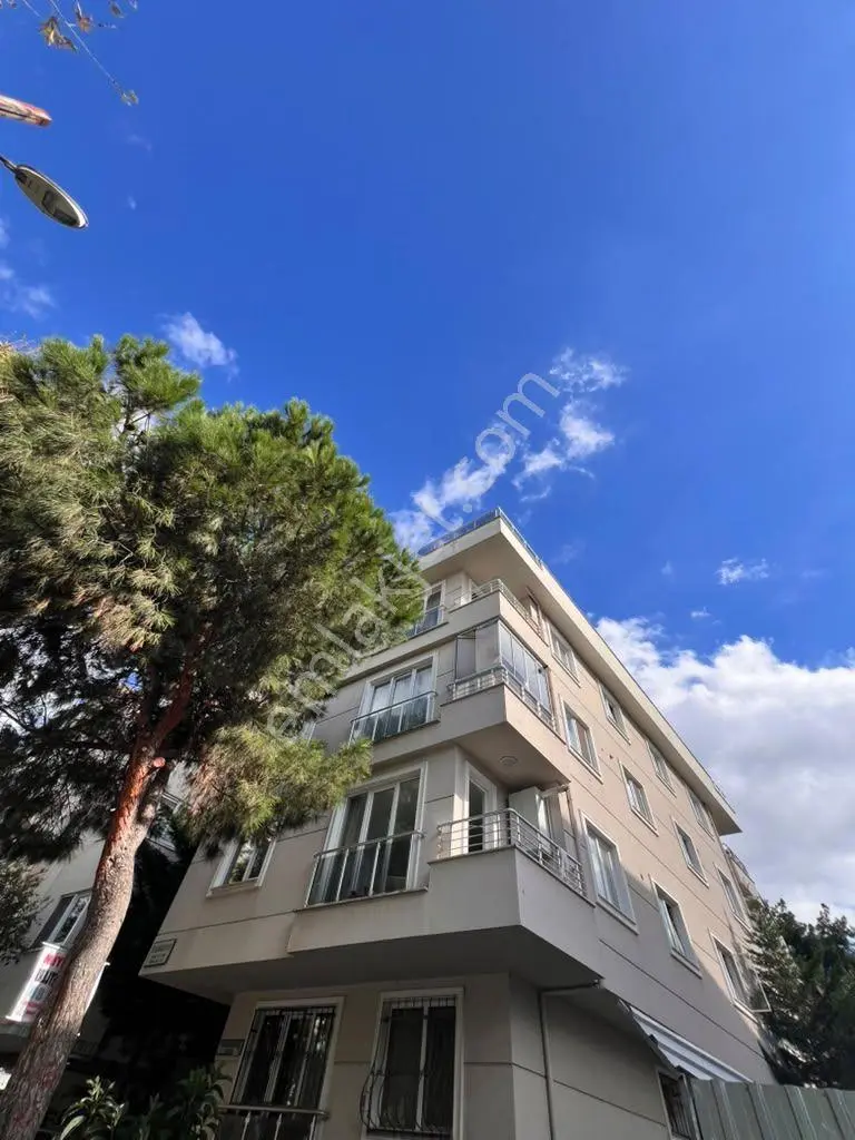 Kaçmaz'dan Altıntepe'de Marmaraya Yakın A.mutfaklı Balkonlu 2+1 — fotoğraf 44