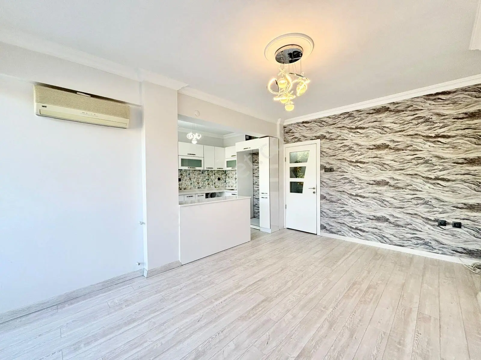 ꧁ay Emlaktan꧂akçayda Muhteşem Çay Manzaralı Denize 500 Mt Ön Cephe Satılık 2+1 İçi Yapılı Daire — fotoğraf 6