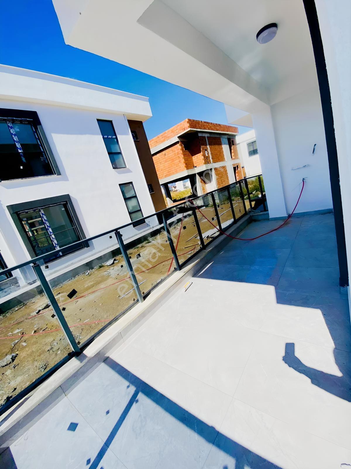Denize Yürüme Mesafesinde Bahçeli Site İçi Müstakil 3+1 Villa — fotoğraf 8