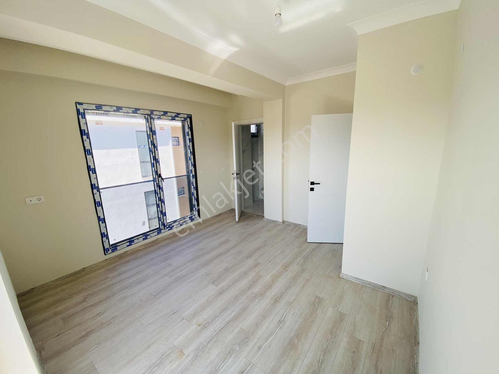Denize Yürüme Mesafesinde Bahçeli Site İçi Müstakil 3+1 Villa — fotoğraf 17
