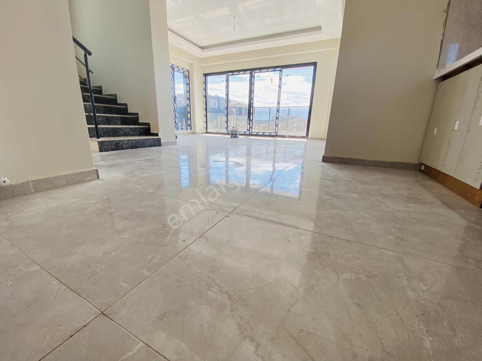 Denize Yürüme Mesafesinde Bahçeli Site İçi Müstakil 3+1 Villa — fotoğraf 23