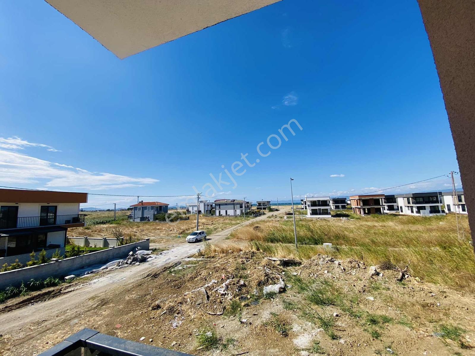 Denize Yürüme Mesafesinde Bahçeli Site İçi Müstakil 3+1 Villa — fotoğraf 26